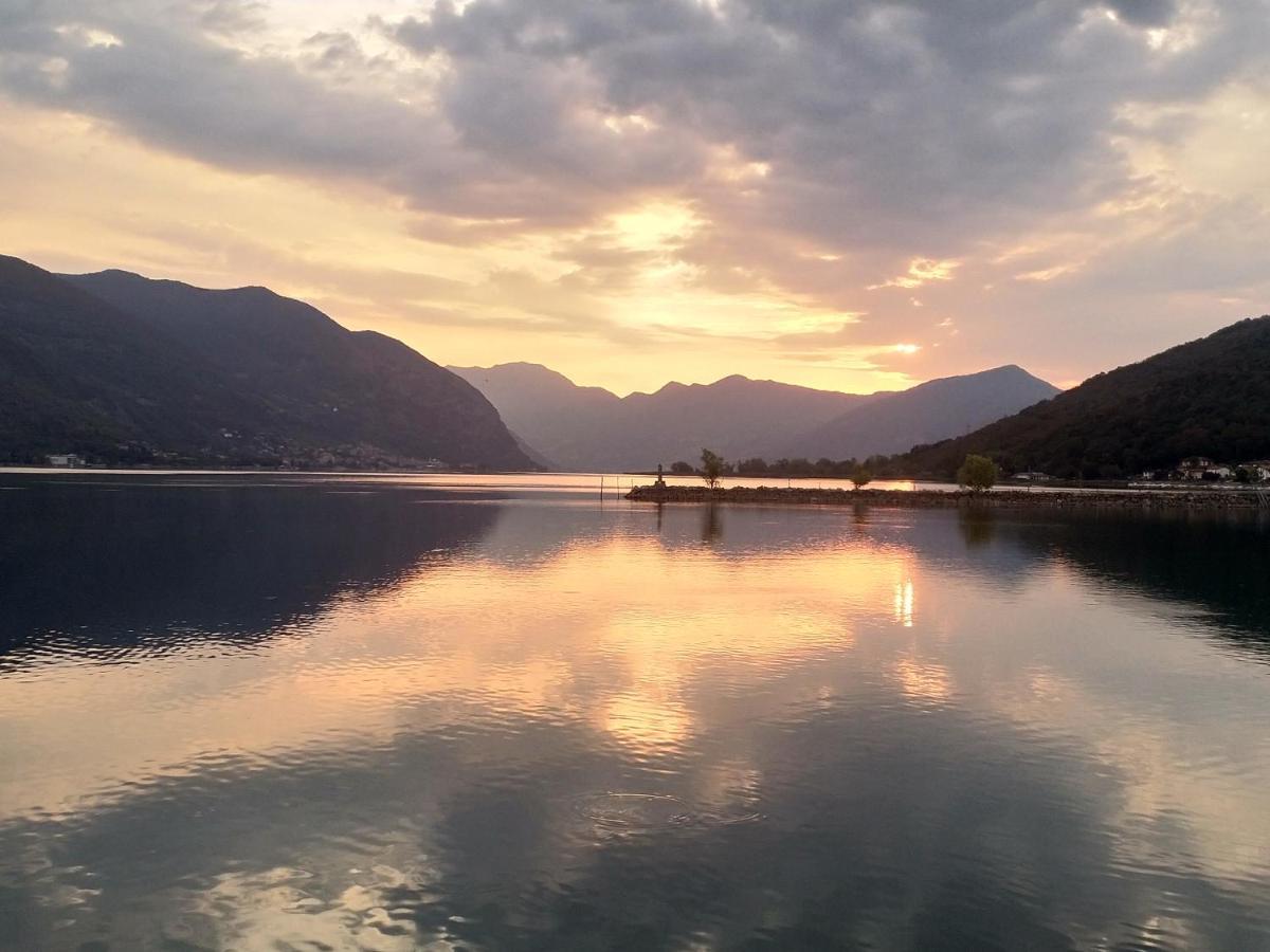 Lake View Terrace Paratico Buitenkant foto