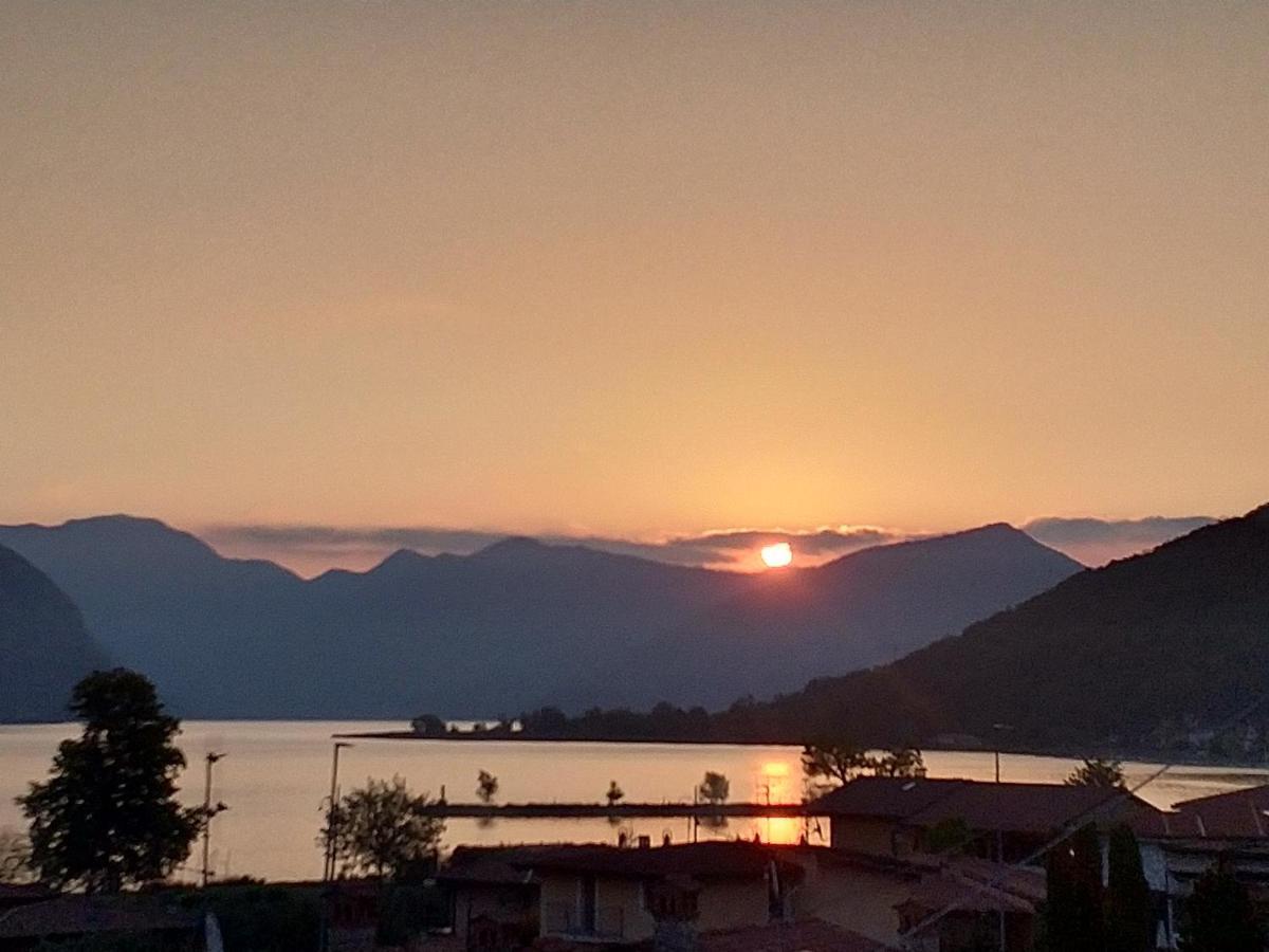 Lake View Terrace Paratico Buitenkant foto