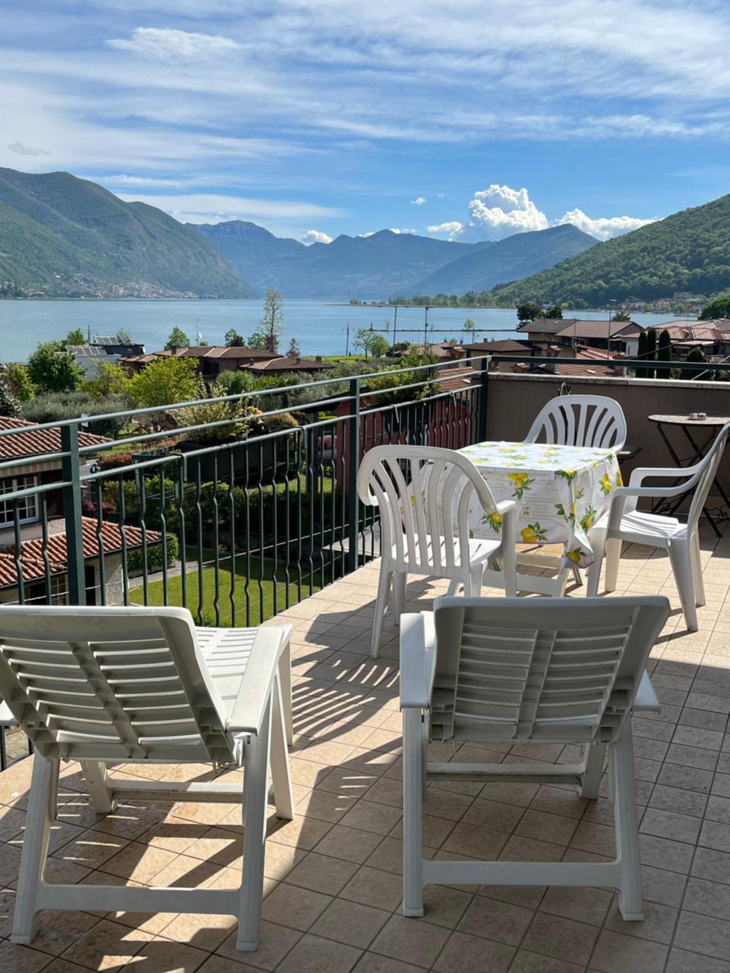 Lake View Terrace Paratico Buitenkant foto
